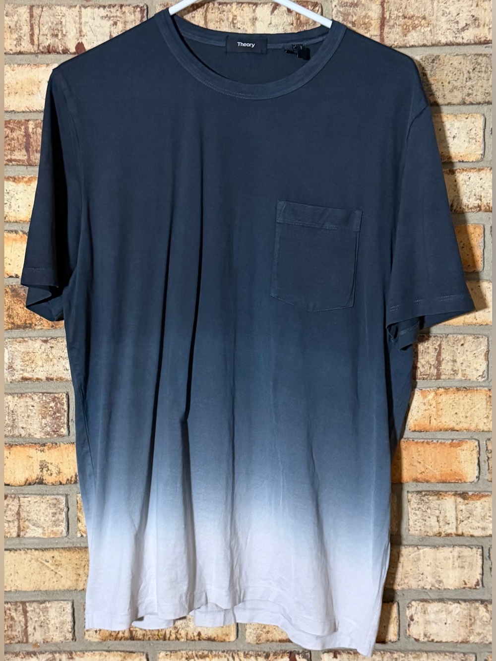 Theory ombré short sleeve men’s tee L